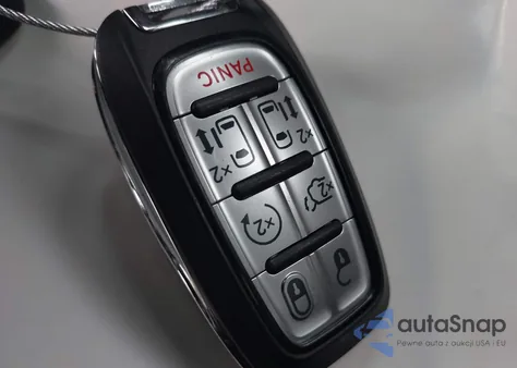 2021 Chrysler Pacifica Touring L z USA, uszkodzony, nr VIN 2C4RC1BG6MR575214